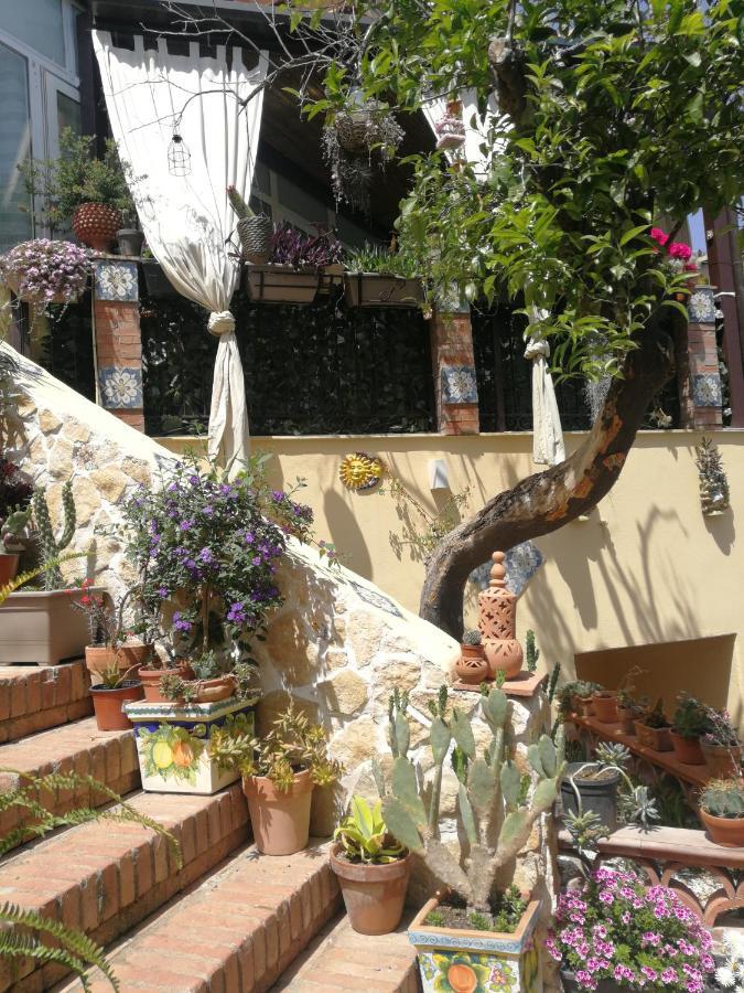 Casa Donna Fiorella Tipica Siciliana تاورمينا المظهر الخارجي الصورة